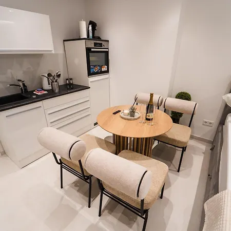Aparthotel Flexi-home & 5*