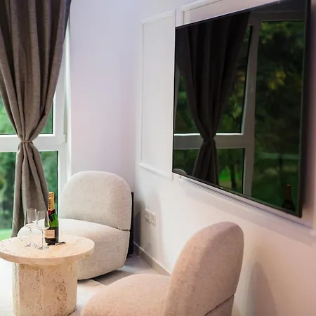 Aparthotel Flexi-home & 5*