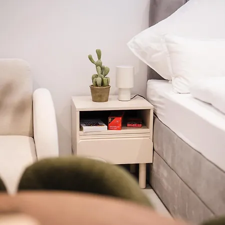 Flexi-home &